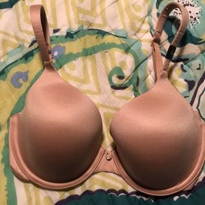 NWOT Victoria’s Secret full coverage nude bra 32D